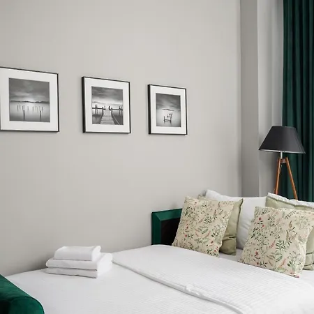 Swietokrzyska Deluxe View By Bookinghost Warszawa