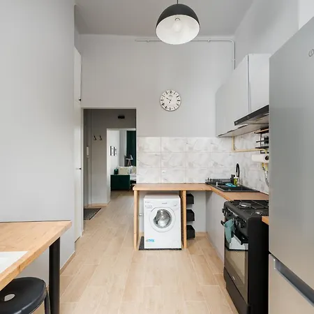 Swietokrzyska Deluxe View By Bookinghost ורשה